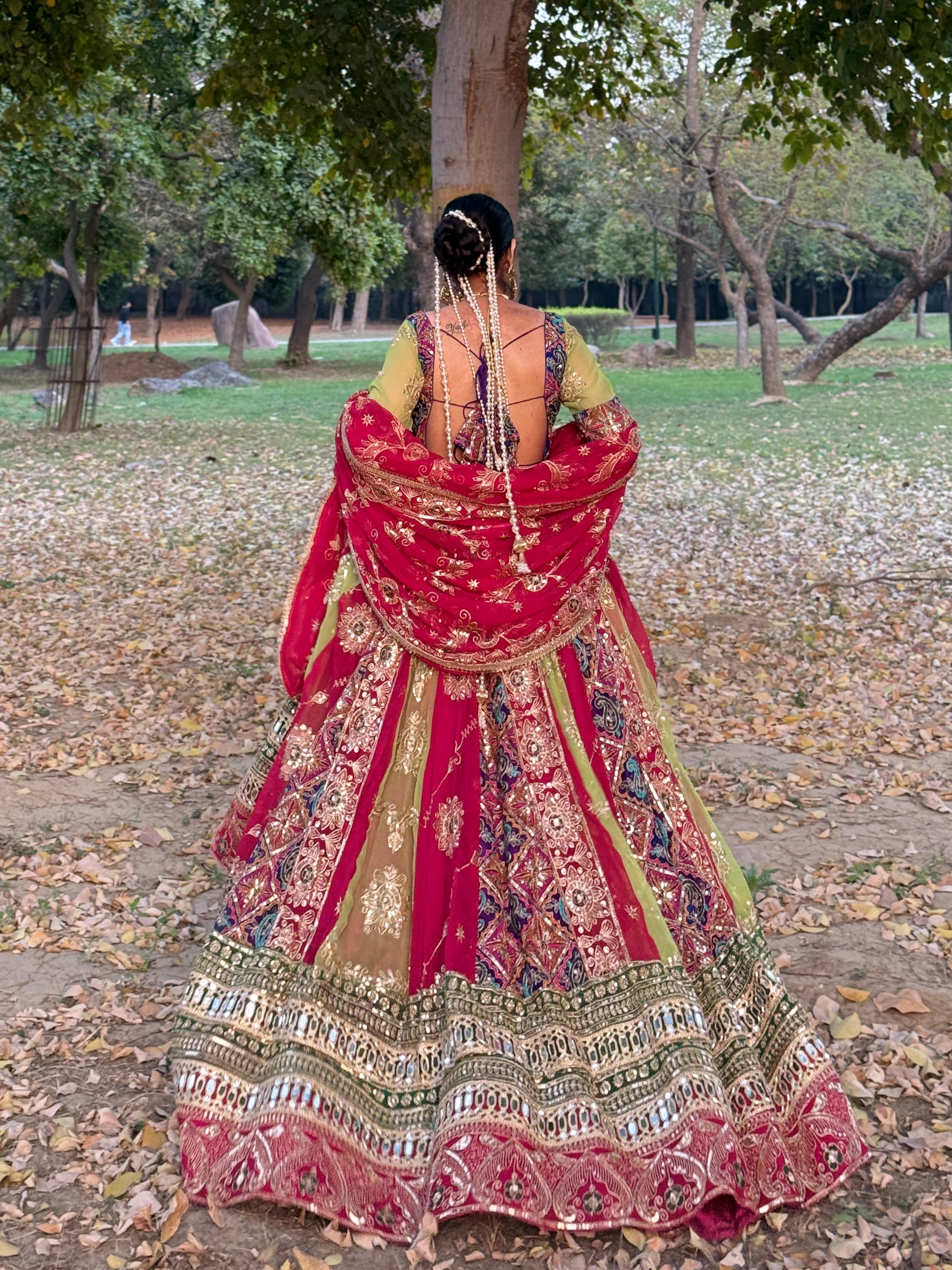 Noor-E-Rajvada Designer Lehenga – Premium Fabric with Traditional Rajwadi Design
